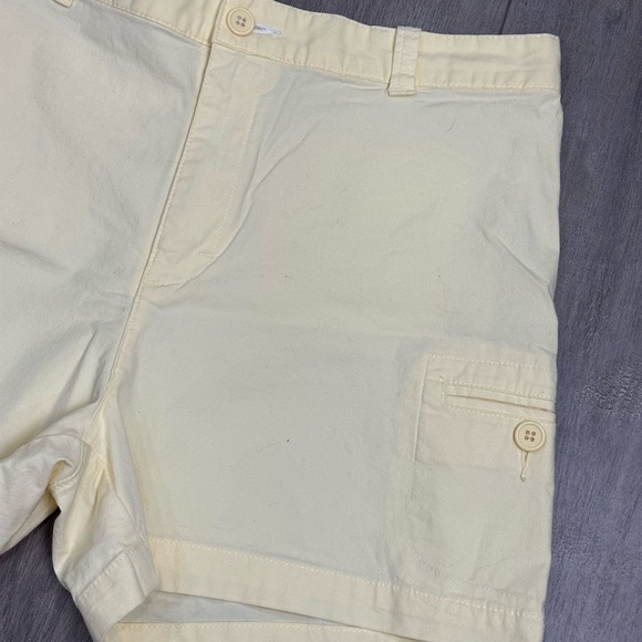 Women's Lee 10 Medium Chino Khakis Shorts Pastel Yellow Twill High Rise Stretch - Picture 6 of 8